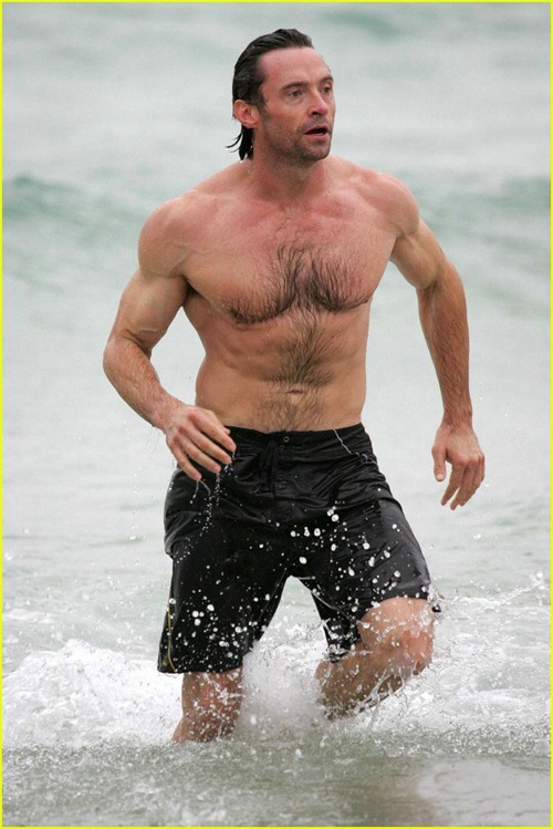 hugh-jackman-bondi-beach-d04