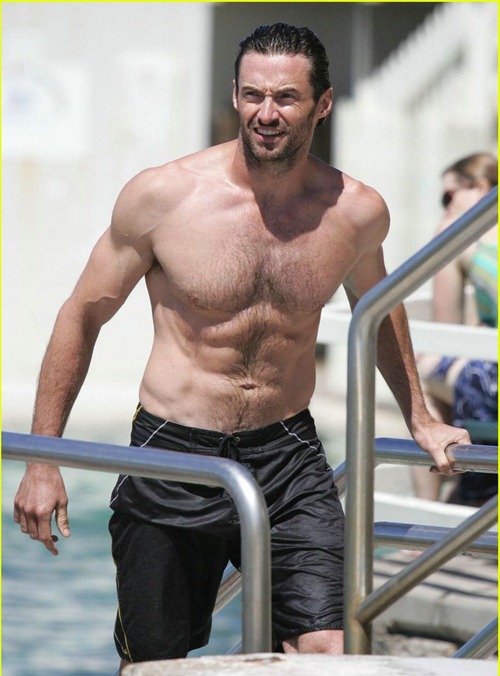 hugh-jackman-six-pack-stomach-03