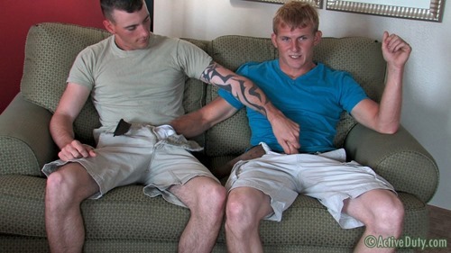 porn-army-gay-03