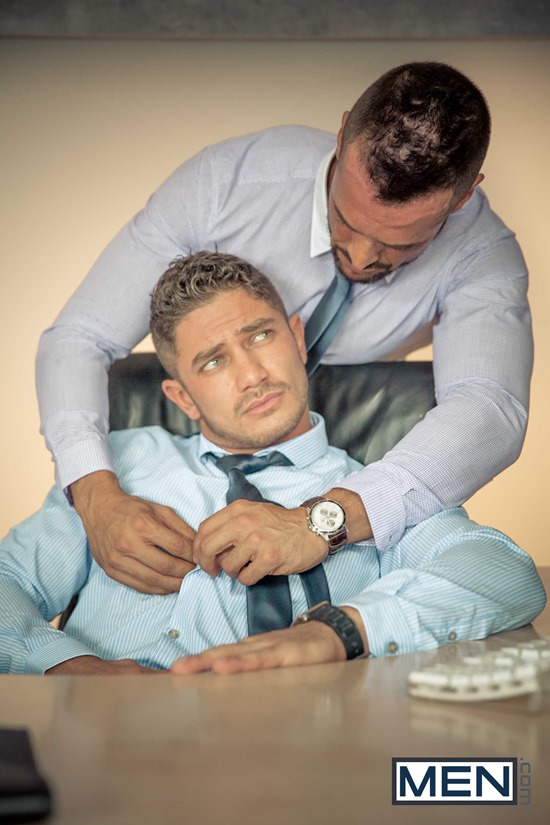 550px x 825px - The Gay Office - Rough Straight Men