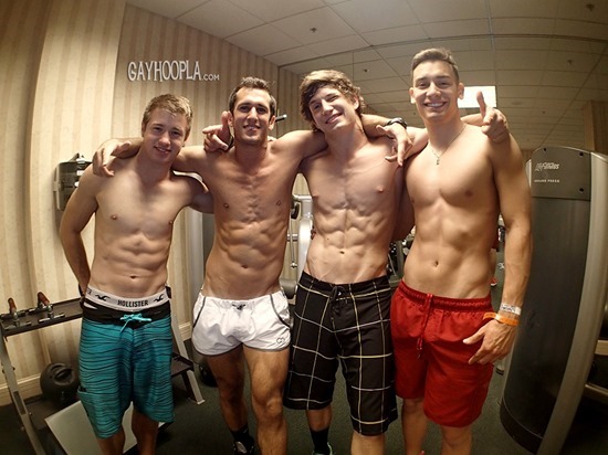 550px x 412px - Four Straight Muscled College Jocks In Jerkoff Competition - Rough Straight  Men
