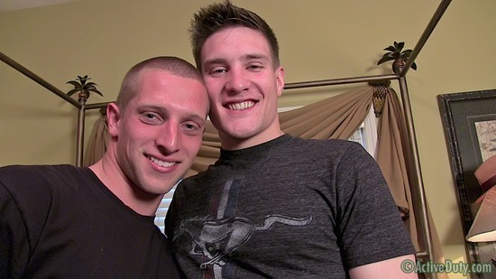 porn-army-gay-01